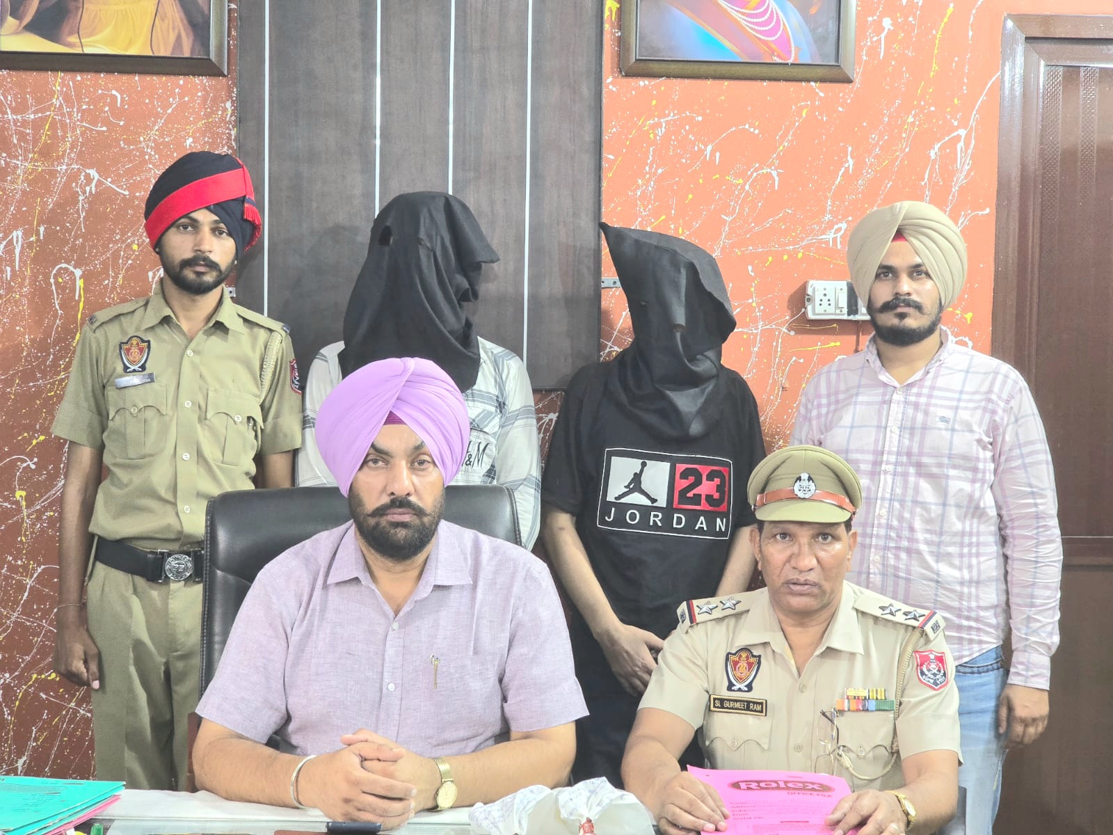 Two arrested by Garhshankar police along with 22 grams of heroin and 450 drug pills